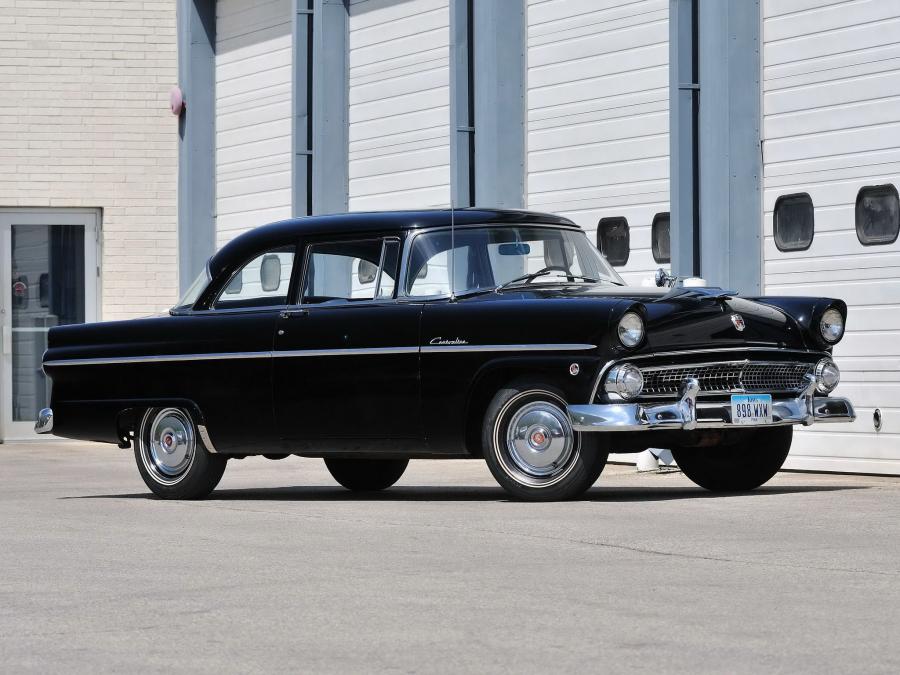  Ford Customline 2-Door Sedan 1955 года  (фото 1 из 2)